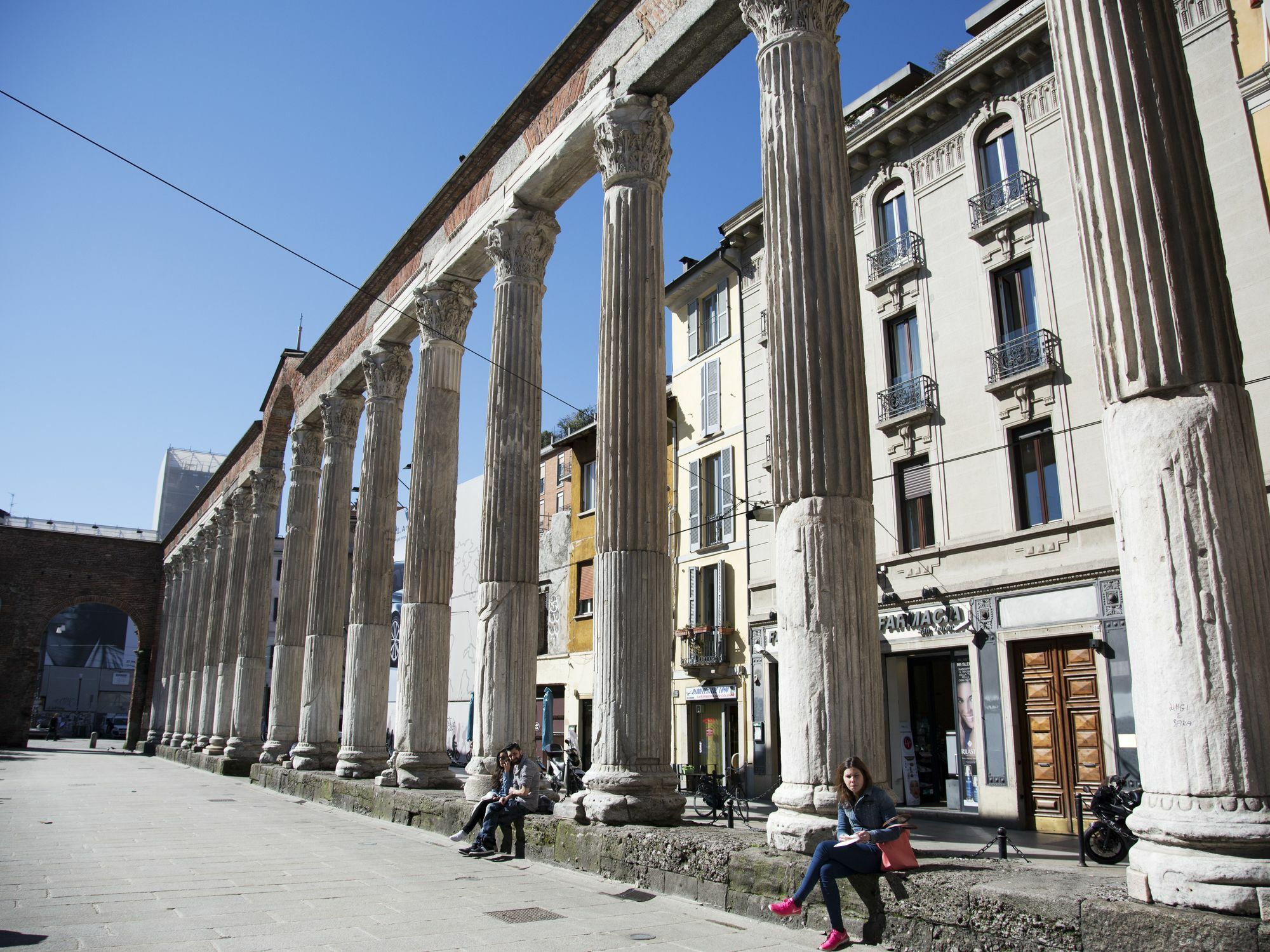 Hintown S. Lorenzo Arcade Milan Extérieur photo
